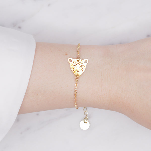 24k gold plated simple chain bracelet with lattice filigree leopard on wrist